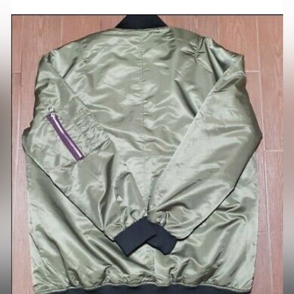 Mens Zara green bomber jacket “not in the mood” - Picture 6 of 8